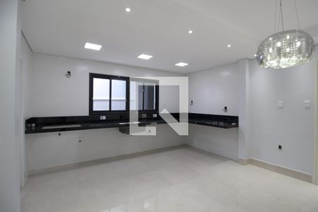 Casa para alugar com 374m², 5 quartos e 4 vagasCozinha