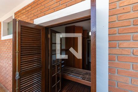 Casa à venda com 384m², 5 quartos e 4 vagasVaranda Quarto 1