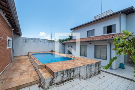 Casa à venda com 384m², 5 quartos e 4 vagasQuintal
