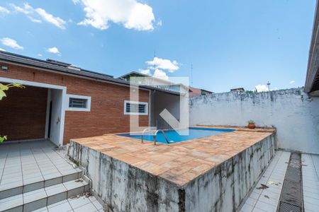 Casa à venda com 384m², 5 quartos e 4 vagasQuintal