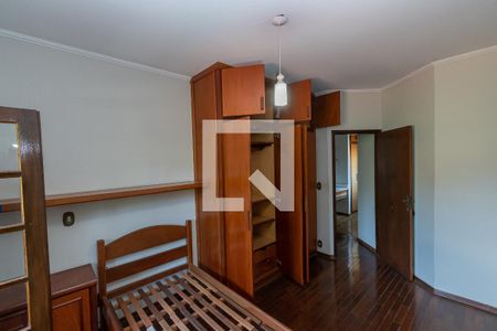 Casa à venda com 384m², 5 quartos e 4 vagasQuarto 1
