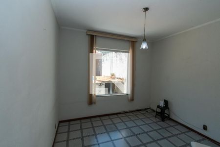 Casa à venda com 384m², 5 quartos e 4 vagasSala de TV