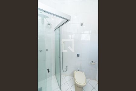 Casa à venda com 384m², 5 quartos e 4 vagasBanheiro Social