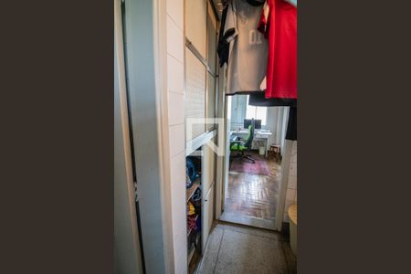 Apartamento à venda com 94m², 4 quartos e sem vagaLavanderia