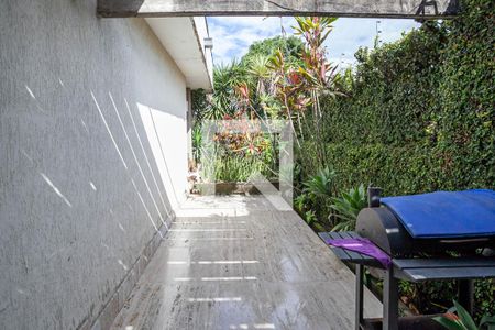 Casa à venda com 294m², 7 quartos e 8 vagasJardim de inverno 