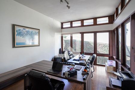 Casa à venda com 294m², 7 quartos e 8 vagasEscritório