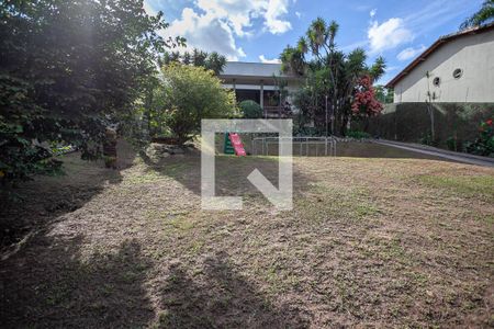 Casa à venda com 294m², 7 quartos e 8 vagasQuintal 