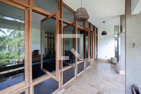 Casa à venda com 294m², 7 quartos e 8 vagasVaranda 