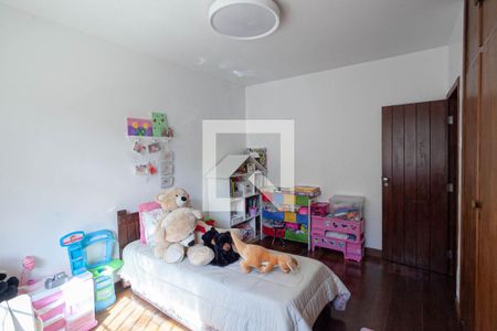 Casa à venda com 294m², 7 quartos e 8 vagasQuarto 2