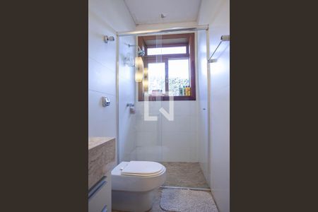 Casa à venda com 294m², 7 quartos e 8 vagasBanheiro social 