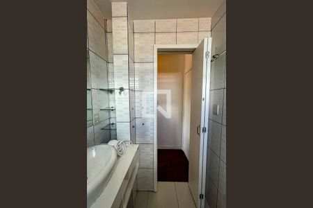 Apartamento à venda com 100m², 3 quartos e sem vagaBanheiro da Suíte