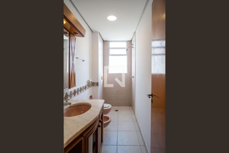 Apartamento para alugar com 183m², 3 quartos e 1 vagaBanheiro Corredor