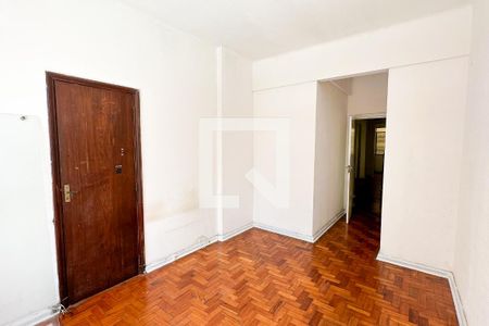 Quarto 01 de apartamento para alugar com 2 quartos, 81m² em Copacabana, Rio de Janeiro