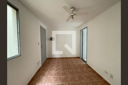 Sala de apartamento para alugar com 2 quartos, 49m² em Jardim Torino, Cotia