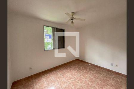 Quarto 2 de apartamento para alugar com 2 quartos, 49m² em Jardim Torino, Cotia