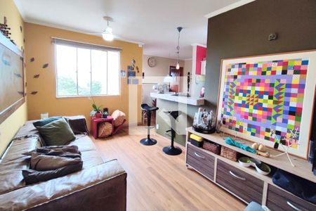 Sala de estar de apartamento à venda com 3 quartos, 77m² em Conjunto Residencial Parque Bandeirantes, Campinas