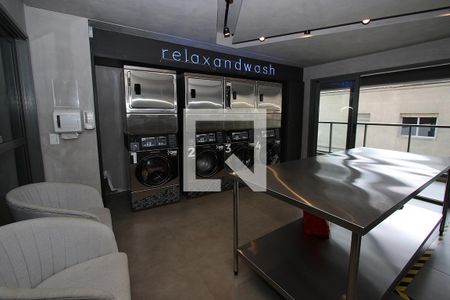Studio para alugar com 21m², 1 quarto e sem vaga Studio para alugar com 21m², 1 quarto e sem vagaÁrea Comum - Lavanderia