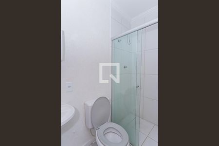 Banheiro de apartamento para alugar com 1 quarto, 36m² em Vila Zat, São Paulo