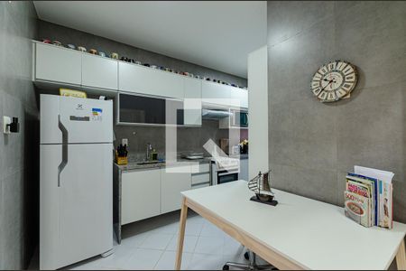 Apartamento à venda com 340m², 4 quartos e 1 vaga Apartamento à venda com 340m², 4 quartos e 1 vagaCozinha