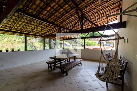 Apartamento à venda com 340m², 4 quartos e 1 vaga Apartamento à venda com 340m², 4 quartos e 1 vagaÁrea comum