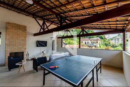 Apartamento à venda com 340m², 4 quartos e 1 vaga Apartamento à venda com 340m², 4 quartos e 1 vagaÁrea comum