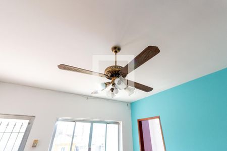 Sala de casa à venda com 3 quartos, 250m² em Vila Ré, São Paulo