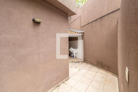 Casa para alugar com 127m², 3 quartos e 4 vagas Casa para alugar com 127m², 3 quartos e 4 vagasQuintal