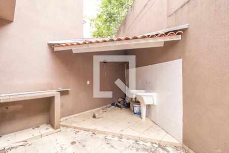 Casa para alugar com 127m², 3 quartos e 4 vagas Casa para alugar com 127m², 3 quartos e 4 vagasQuintal