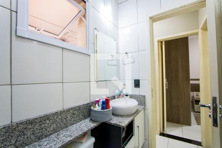 Apartamento para alugar com 46m², 2 quartos e 1 vaga Apartamento para alugar com 46m², 2 quartos e 1 vagaBanheiro