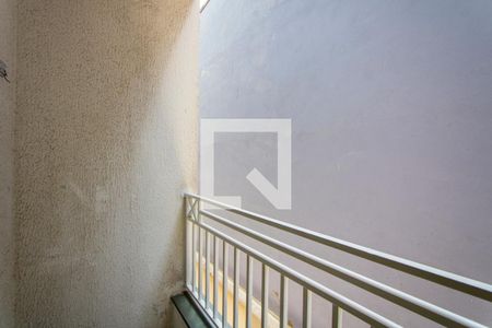 Varanda da sala de apartamento para alugar com 2 quartos, 46m² em Vila Tibiriçá, Santo André