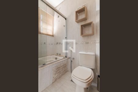 Apartamento para alugar com 90m², 2 quartos e 2 vagas Apartamento para alugar com 90m², 2 quartos e 2 vagasBanheiro da Suíte