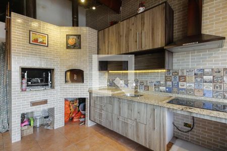 Casa de condomínio à venda com 130m², 3 quartos e 2 vagas Casa de condomínio à venda com 130m², 3 quartos e 2 vagasEspaço Gourmet - Churrasqueira