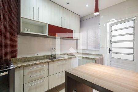 Casa de condomínio à venda com 130m², 3 quartos e 2 vagas Casa de condomínio à venda com 130m², 3 quartos e 2 vagasCozinha