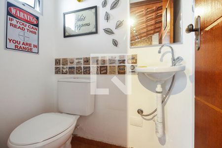 Casa de condomínio à venda com 130m², 3 quartos e 2 vagas Casa de condomínio à venda com 130m², 3 quartos e 2 vagasLavabo Espaço Gourmet - Churrasqueira