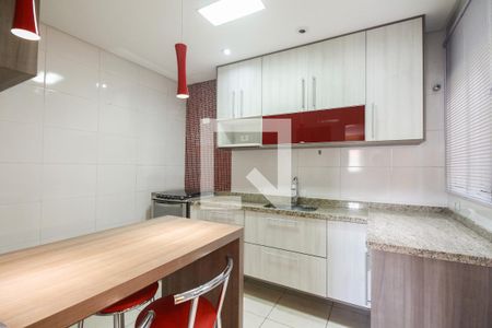 Casa de condomínio à venda com 130m², 3 quartos e 2 vagas Casa de condomínio à venda com 130m², 3 quartos e 2 vagasCozinha