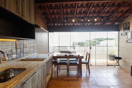 Casa de condomínio à venda com 130m², 3 quartos e 2 vagas Casa de condomínio à venda com 130m², 3 quartos e 2 vagasEspaço Gourmet - Churrasqueira