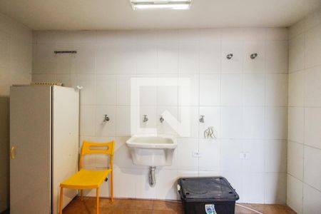Casa de condomínio à venda com 130m², 3 quartos e 2 vagas Casa de condomínio à venda com 130m², 3 quartos e 2 vagasÁrea de Serviço
