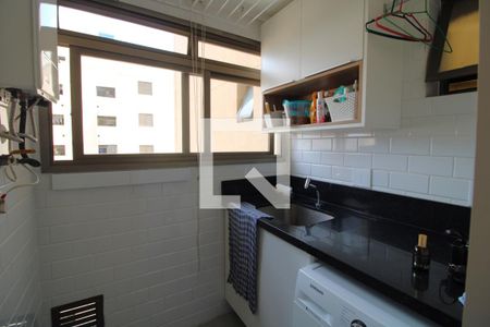 Apartamento à venda com 83m², 3 quartos e 2 vagasLavanderia