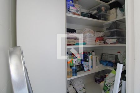 Apartamento à venda com 83m², 3 quartos e 2 vagasArmário área de serviço