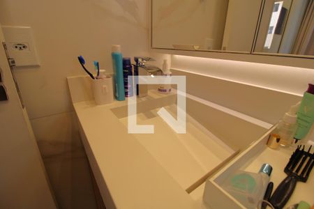 Apartamento à venda com 83m², 3 quartos e 2 vagasPia banheiro da suíte