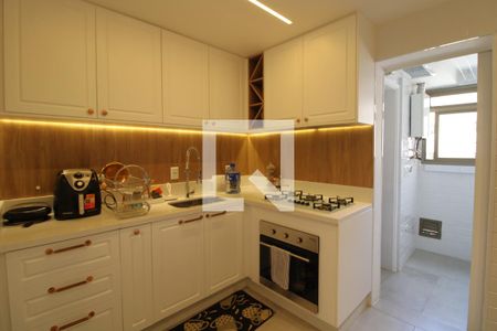 Apartamento à venda com 83m², 3 quartos e 2 vagasCozinha
