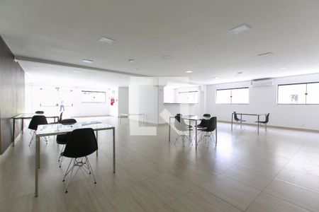 Apartamento para alugar com 43m², 2 quartos e sem vaga Apartamento para alugar com 43m², 2 quartos e sem vagaSalão de Festa