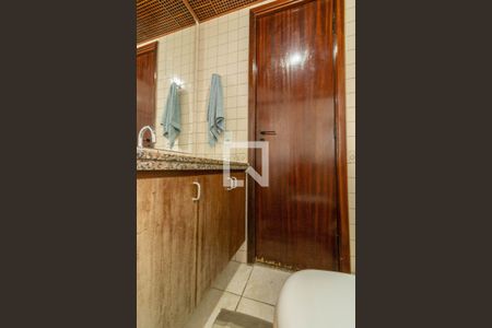 Apartamento para alugar com 73m², 2 quartos e 2 vagas Apartamento para alugar com 73m², 2 quartos e 2 vagasBanheiro da Suíte