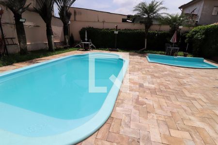 Apartamento para alugar com 43m², 2 quartos e 1 vaga Apartamento para alugar com 43m², 2 quartos e 1 vagaÁrea comum - Piscina