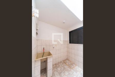 Casa para alugar com 70m², 3 quartos e 1 vagaÁrea de Serviço