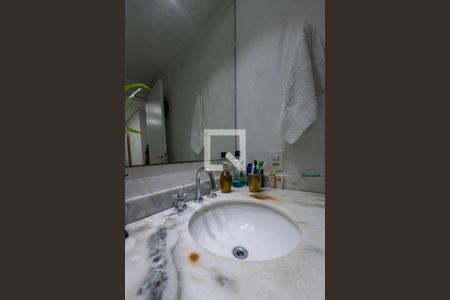 Apartamento à venda com 156m², 3 quartos e 3 vagasBanheiro da Suíte 1