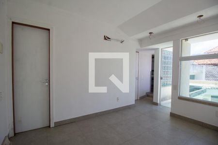 Casa à venda com 380m², 6 quartos e 6 vagas Casa à venda com 380m², 6 quartos e 6 vagasSuíte 6