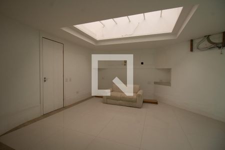 Sala de TV de casa à venda com 6 quartos, 380m² em Recreio dos Bandeirantes, Rio de Janeiro