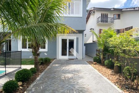 Casa de condomínio para alugar com 450m², 3 quartos e 4 vagasVaranda