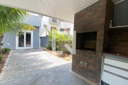 Casa de condomínio para alugar com 450m², 3 quartos e 4 vagasChurrasqueira